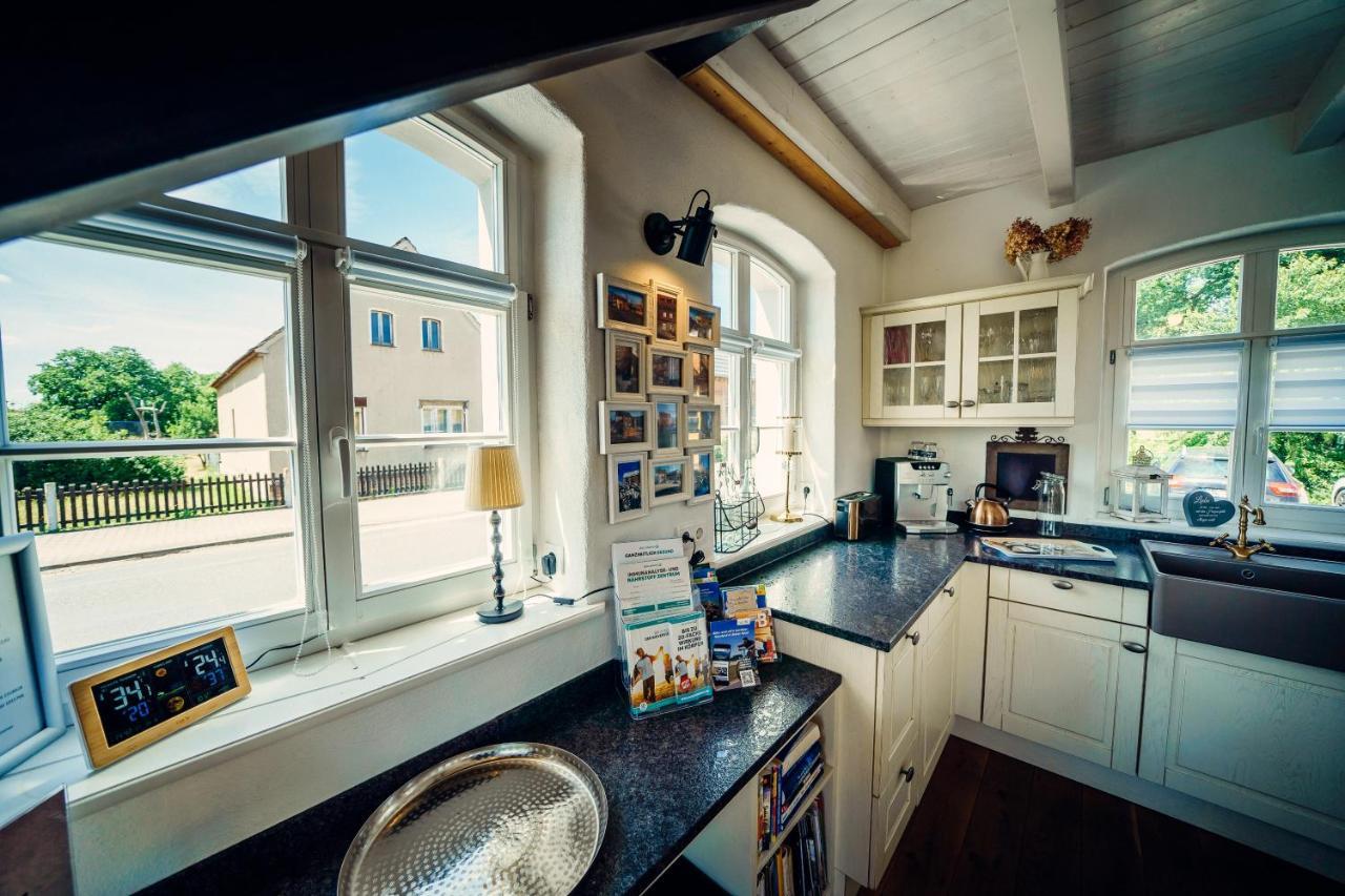 Alte Schmiede Mit Sauna, Pool Und Whirpool Im Aussenbereich Schoenstes Ferienhaus Der Lausitz Elsterheide ภายนอก รูปภาพ