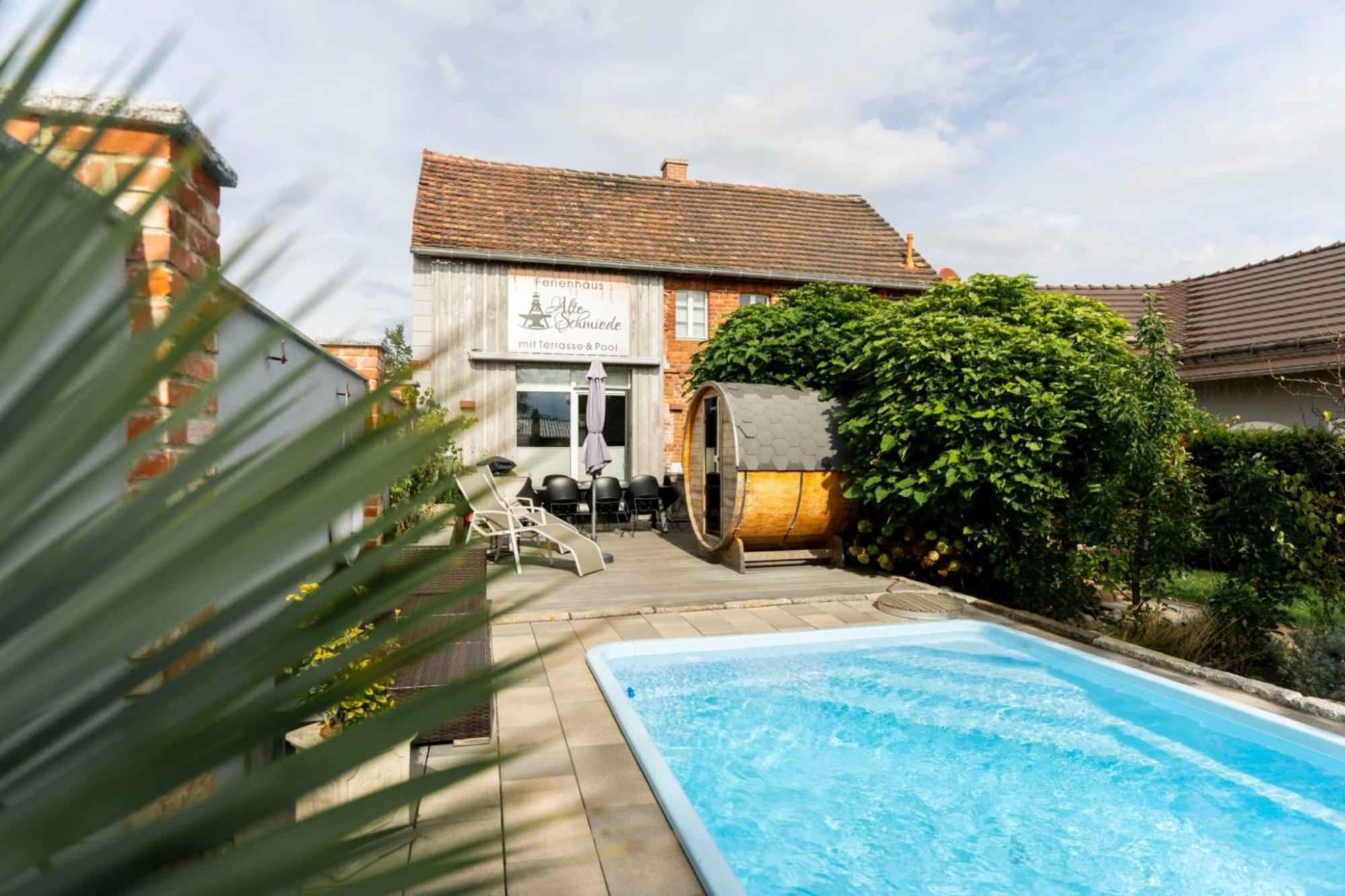 Alte Schmiede Mit Sauna, Pool Und Whirpool Im Aussenbereich Schoenstes Ferienhaus Der Lausitz Elsterheide ภายนอก รูปภาพ